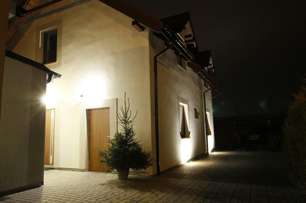 Hostel W Ogrodzie Grudziadz Exterior photo